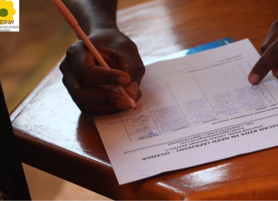 Afrikin in Buikwe, Oeganda: vorming & aanleg van een modeltuin! 736163486_1027074613037558_2549959211794189069_n